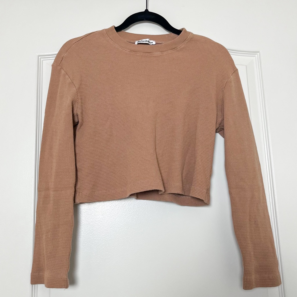 Reformation Long Sleeve Waffle Tee In Tan Size Xs